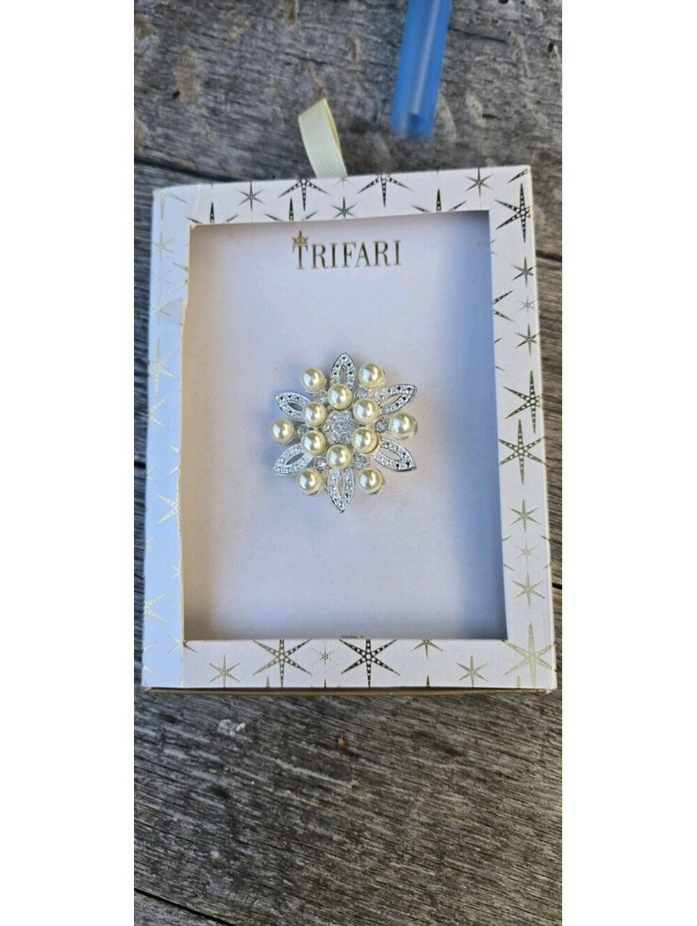 Vintage Crown Trifari Brooch Silver Tone with Faux Pearls